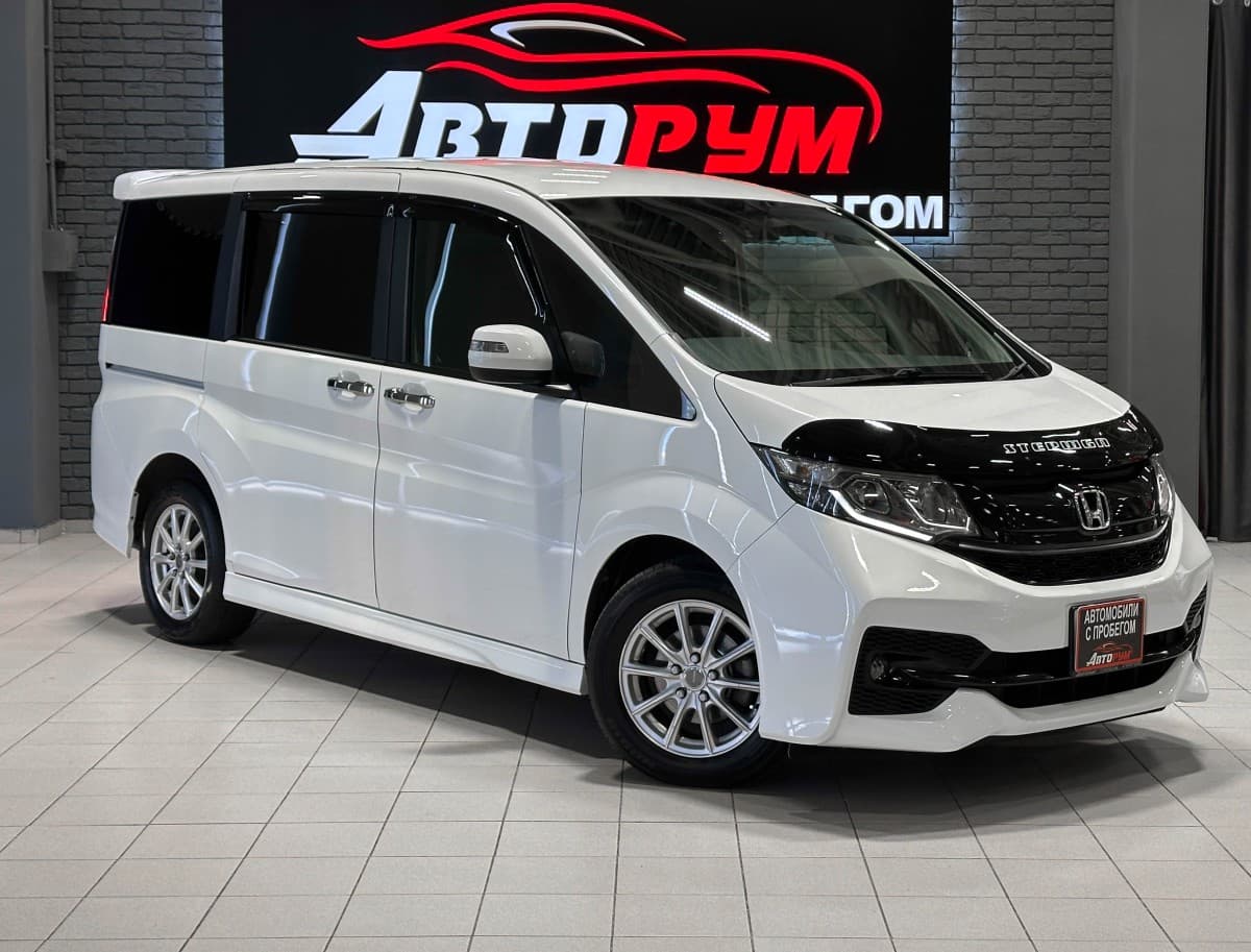 Honda Stepwgn Spada - 1